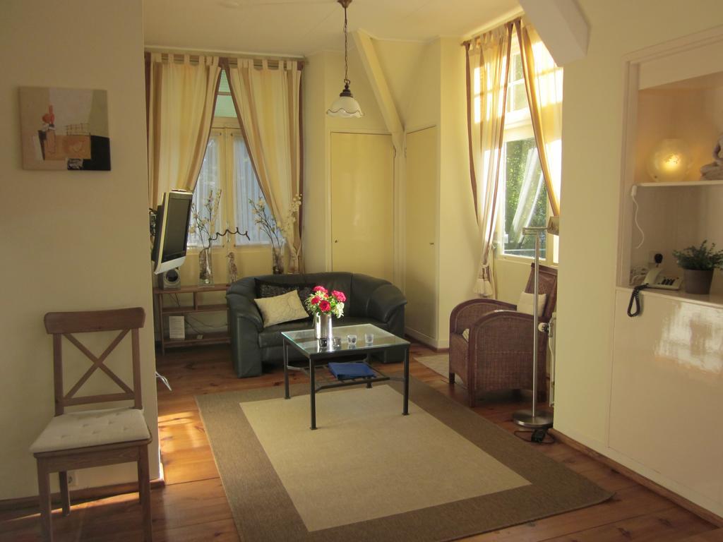 Appartementen Huize Eikenhof Bergen Bilik gambar